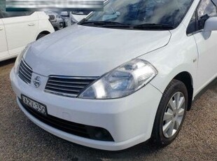 2006 Nissan Tiida ST Automatic