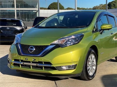 2017 Nissan Note E-power Hatchback HYBRID MEDALIST