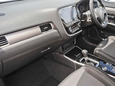 2016 Mitsubishi Outlander LS Safety Pack Wagon