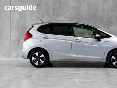 2017 Honda Fit (Hybrid) GP5