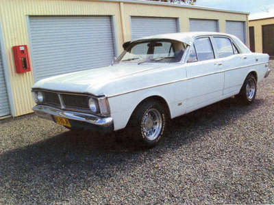 1971 ford falcon xy sedan