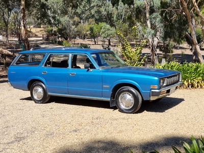 1976 toyota crown wagon