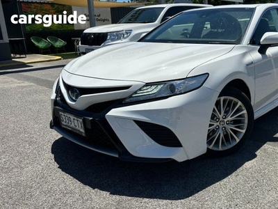 2020 Toyota Camry SL Hybrid Axvh70R