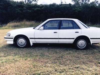 1989 toyota cressida mx83 gl sedan