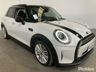 2023 Mini Hatch