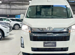 2023 Toyota Hiace Commuter GL Bus