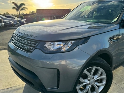 2020 Land Rover Discovery SD4 S Wagon