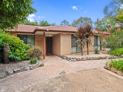 Backing reserve with substantial backyard and entertaining zone