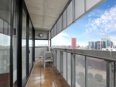 Sunny, spacious apartment with amazing views