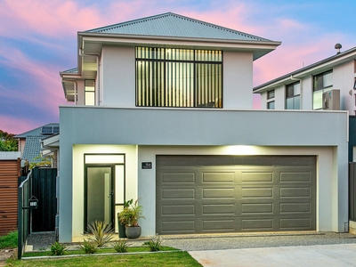 Fabulous Family Living in a Stylish Contemporary Stunner!