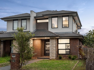 Timeless Elegance: A Perfect Blend of Victorian Charm and Modern Luxury in Burwood