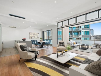 3 Bedroom Apartment Unit South Brisbane QLD For Sale At 1