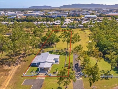 3 Bedroom Detached House Mount Louisa QLD For Sale At 699000