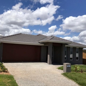 4 bedroom, Bridgeman Downs QLD 4035