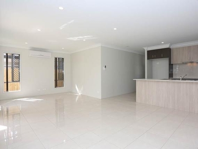 4 Bedroom House Mango Hill QLD