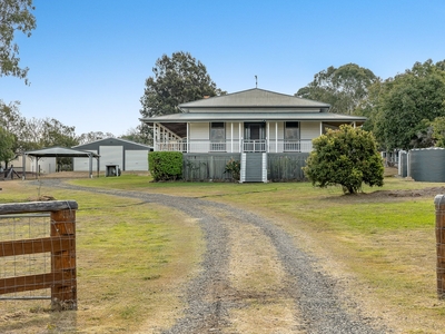 Charming Historic Queenslander on over an acre - Perfect for Families Seeking a Tranquil Lifestyle
