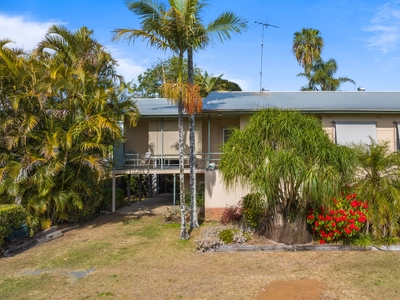 NEAT & TIDY FAMILY HOME ON A HUGE BLOCK