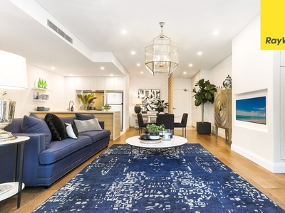 Sleek and stylish apartment near Shepherds Bay