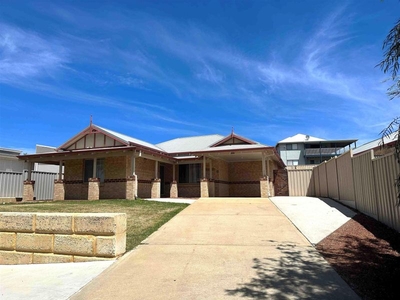 18B Seaward Drive, Jurien Bay, WA 6516