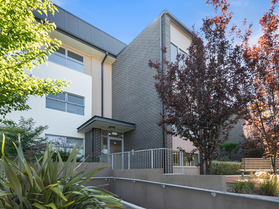 152/15 Mower Place, Phillip ACT 2606