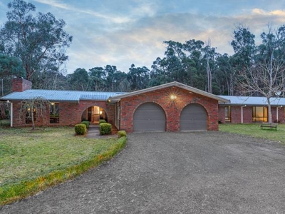 4 Bedroom Detached House Ross Creek VIC For Sale At