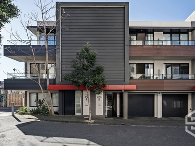 Stylish Townhouse, No Body Corp - Tucked Away In The Heart Of Richmond