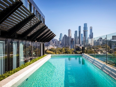 Melbourne's Finest Family Sized Penthouse feat. Pool & 4 Car Garage