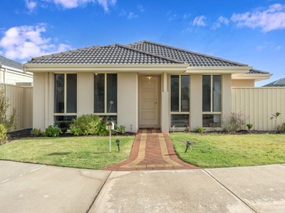 3 Bedroom Detached House Canning Vale WA For Sale At 549000