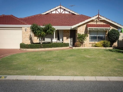 4 Bedroom Detached House Hocking WA For Sale At 600000