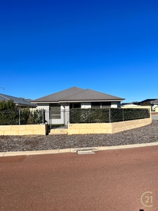 23 Kellerberrin Turn, Dawesville WA 6211 - House For Lease