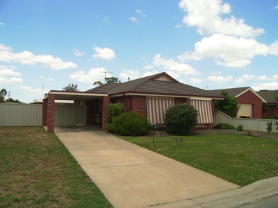 1 Annie Court, Moama NSW 2731 - House For Lease