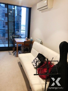 SPACIOUS 1 BEDROOM FURNISHED APARTMENT!