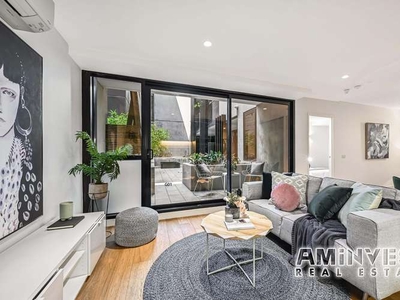 Two bedrooms apartment right in the heart of North Melbourne