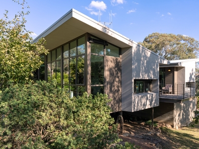 Award Winning Modern Riverfront Home