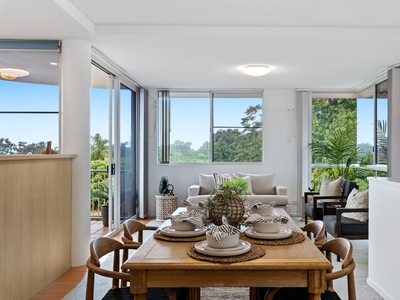 Charming Buderim Unit: Elevated Living with Village Convenience
