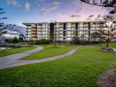 1 bedroom, Varsity Lakes QLD 4227