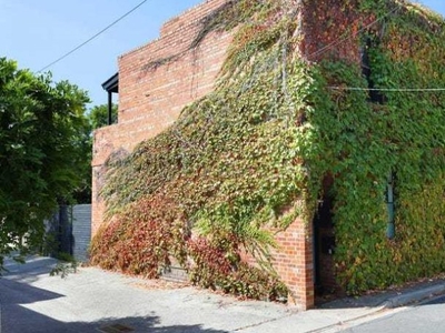 True St Kilda Style Townhouse