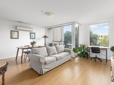 Renovated, Corner Position With Leafy St Kilda Road Outlook