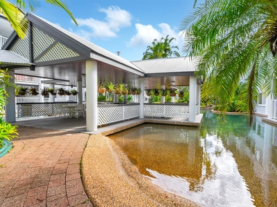 Two Bedroom Apartment within Tropical Resort Style Complex - Minutes from Cairns' CBD