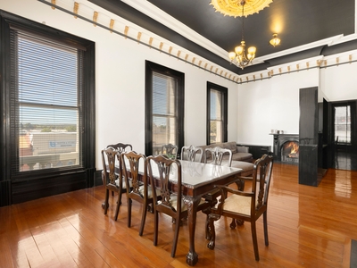 Exclusive Historic Central Apartment