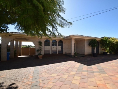 542 Cummins Street, Broken Hill NSW 2880 - House For Sale