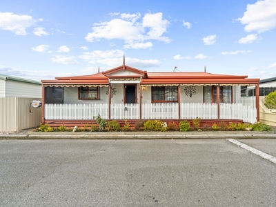 23 Piccadilly Circuit, Mayfair Gardens traralgon VIC 3844
