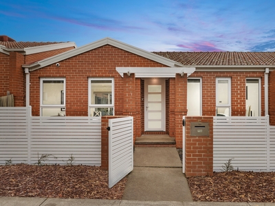 237 Anthony Rolfe Avenue, Gungahlin ACT 2912