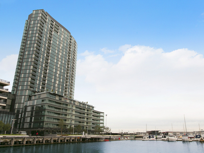 253/8 Waterside Place, Docklands VIC 3008