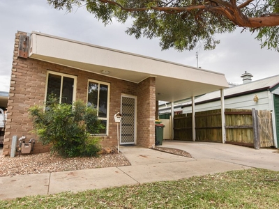 129 Hume Street, Echuca VIC 3564 - Unit For Lease