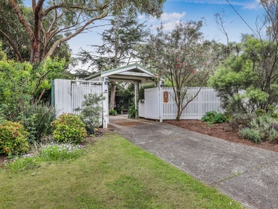 5 Hill Court, Cowes, VIC 3922
