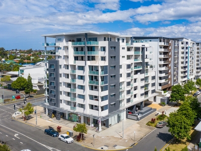 High Level Unit In The Heart of Chermside!