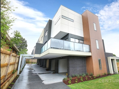 2/259 Stud Road, Wantirna South VIC 3152 - Townhouse For Lease