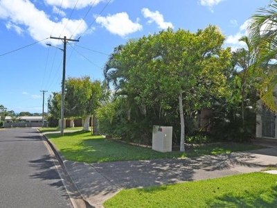 3 Bedroom Detached House Torquay QLD For Sale At 650000