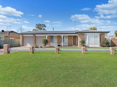 Beautifully Presented Home, Drive Through Access to Backyard